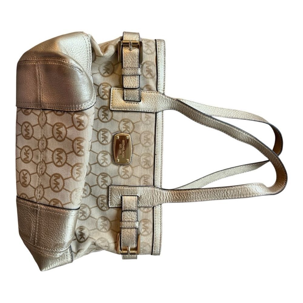 Michael Kors Small Monogrammed Leather Tote featuring the brand's signature logo - Picture 8 of 8